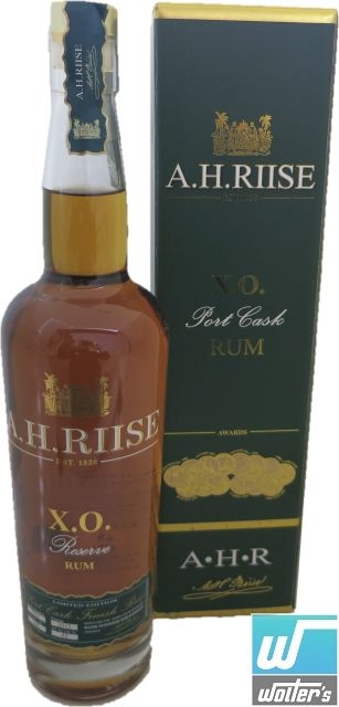 A.H. Riise XO Port Cask Rum 70cl